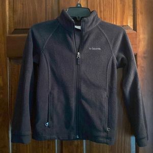 Kids size M Columbia fleece jacket. Very God condition!